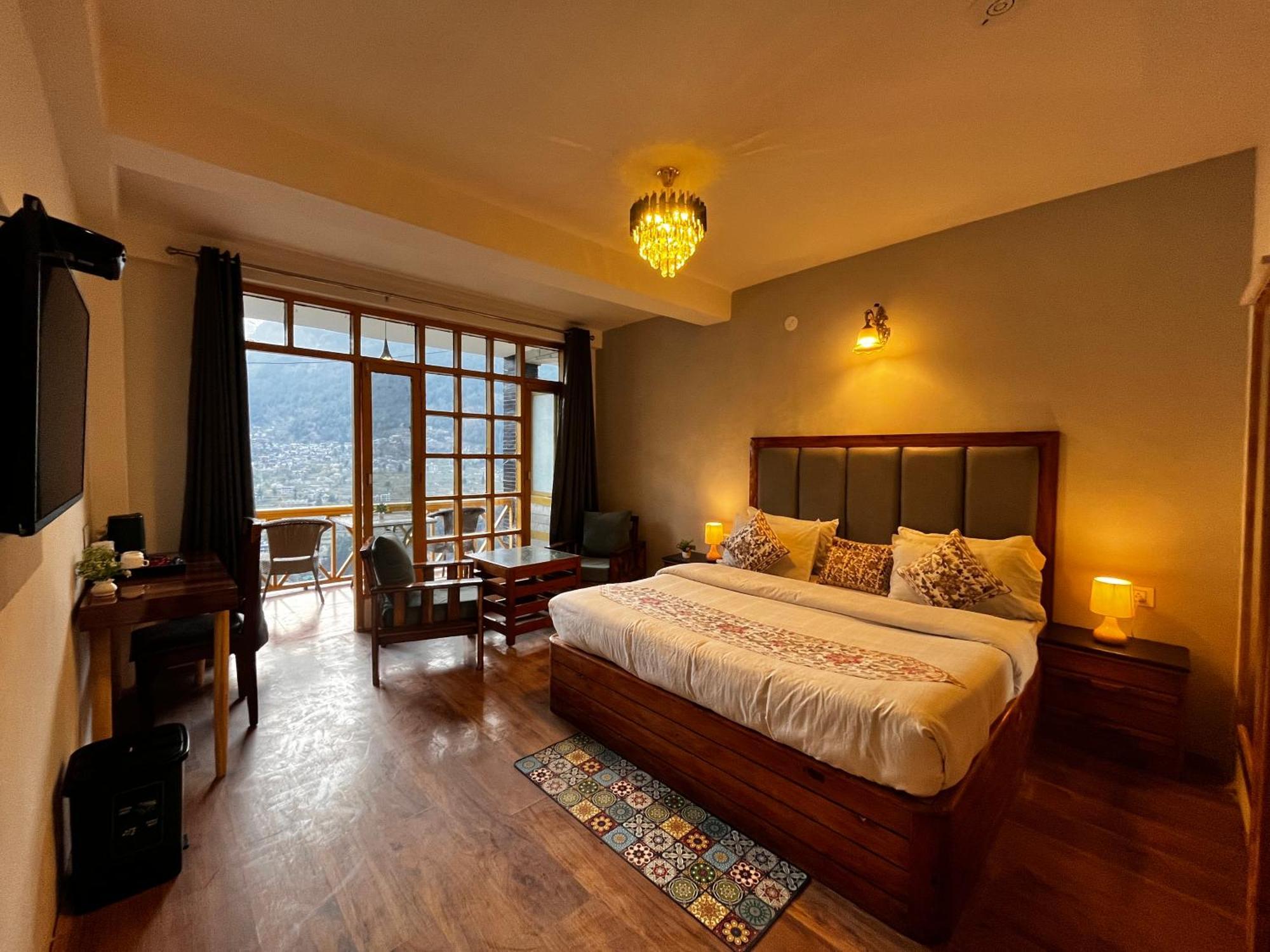Naina Spring Resort, - Away From Hustle 4*